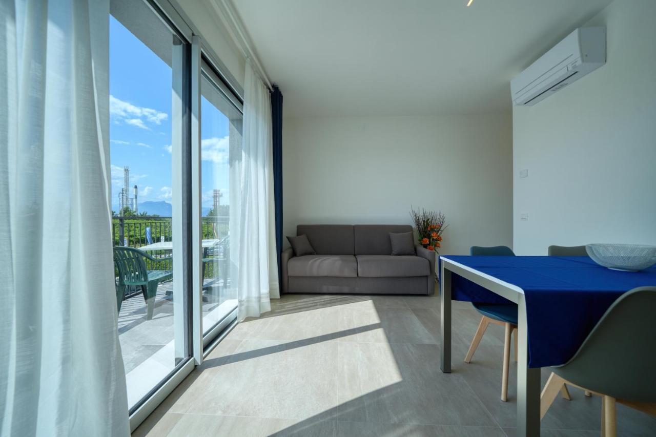 Appartamenti Da Mirella Lazise Exteriör bild