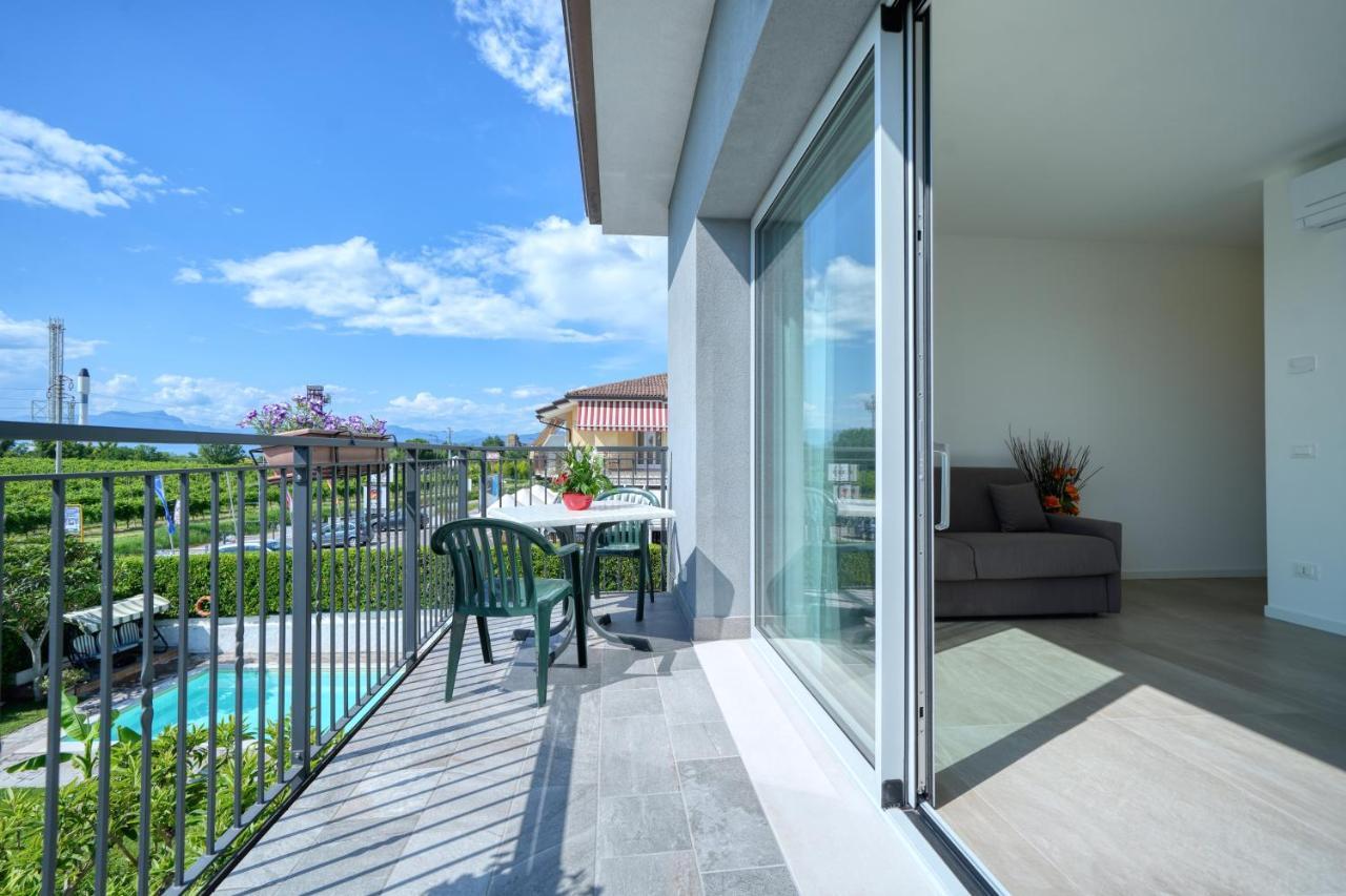 Appartamenti Da Mirella Lazise Exteriör bild