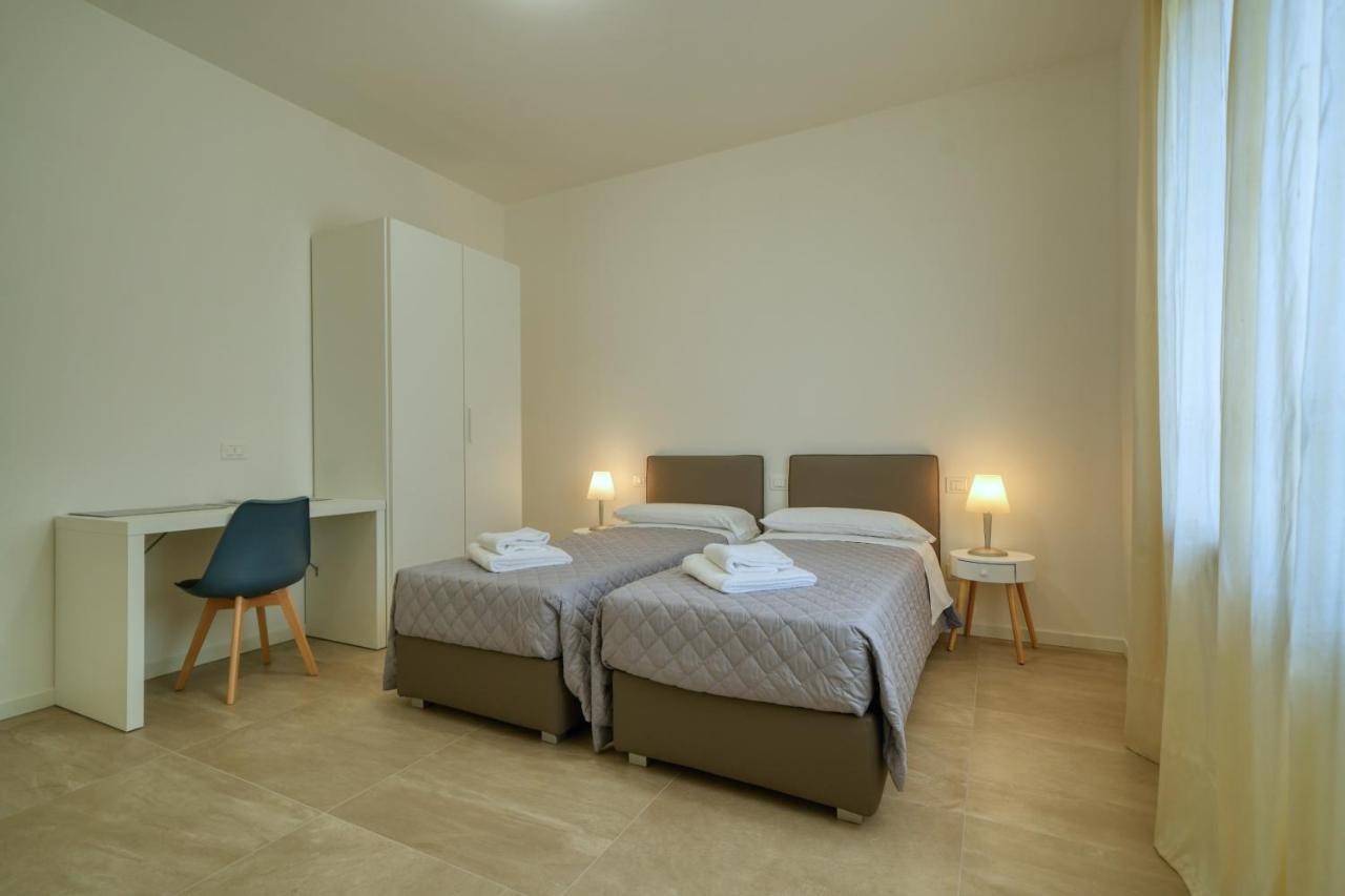 Appartamenti Da Mirella Lazise Exteriör bild
